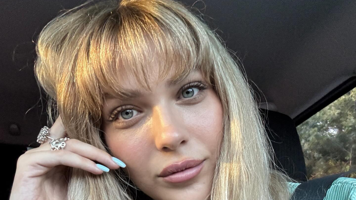 Yasemin Şefkatli’nin aile pozu: Fotoğrafa beğeni yağdı Yasemin Şefkatli’nin aile pozu: Fotoğrafa beğeni yağdı