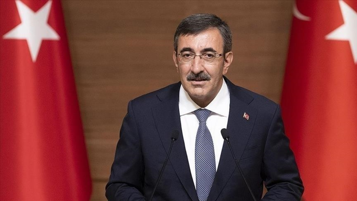 Cevdet Yılmaz’dan yapay zeka değerlendirmesi Cevdet Yılmaz’dan yapay zeka değerlendirmesi