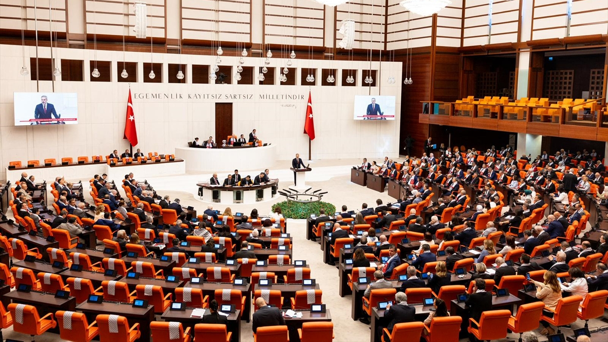 TBMM’de Gazze tezkeresi kabul edildi: Tüm partiler ‘evet’ oyu verdi TBMM’de Gazze tezkeresi kabul edildi: Tüm partiler ‘evet’ oyu verdi