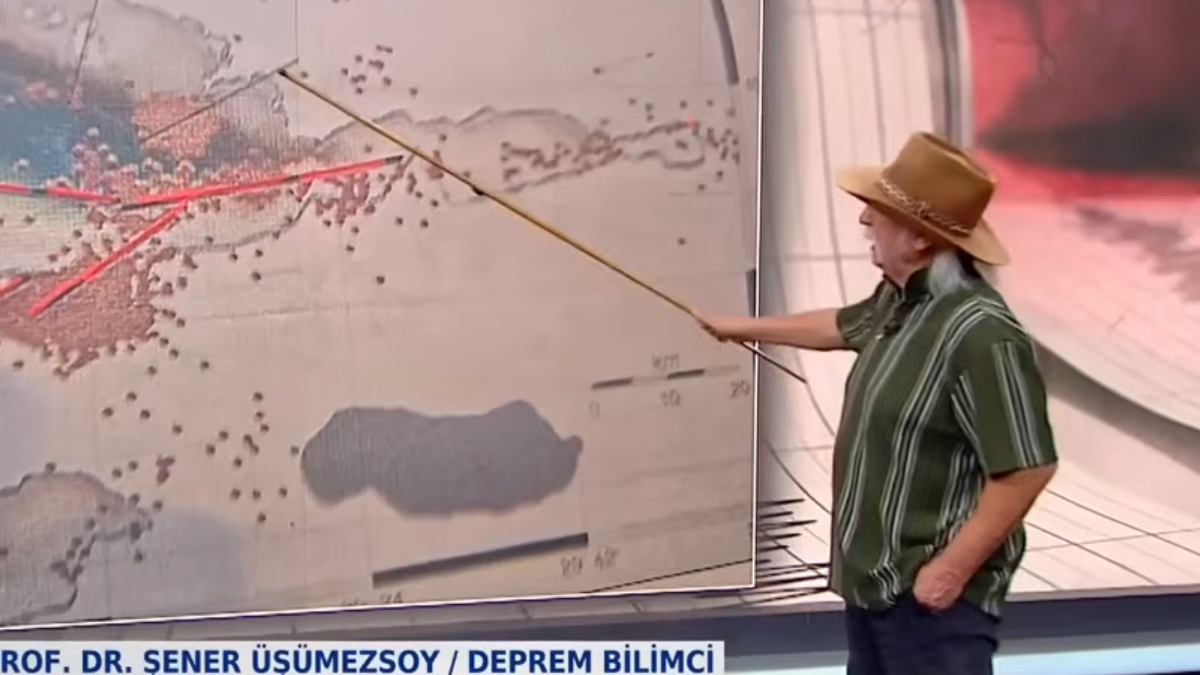 Şener Üşümezsoy’dan İstanbul açıklaması: Silivri’yi işaret etti Şener Üşümezsoy’dan İstanbul açıklaması: Silivri’yi işaret etti