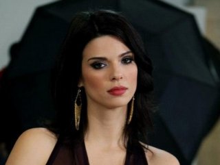 Larissa Gacemer kimdir