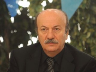 Mehmet Bekaroğlu kimdir