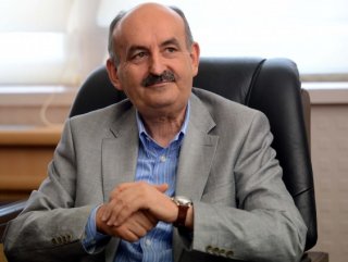 Mehmet Müezzinoğlu Kimdir?