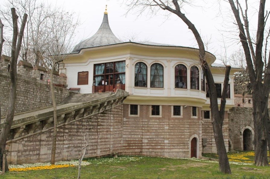 Nice eserler bu evlerde yazıldı: İstanbul'da yazar evleri