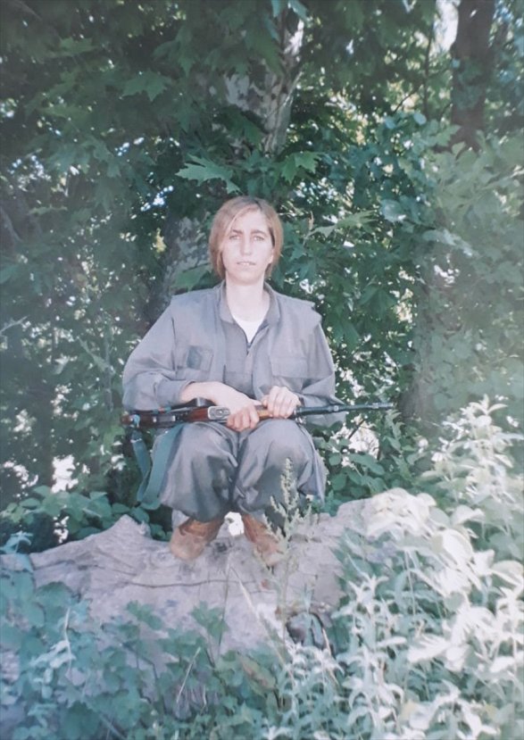 NorveÃ§'in teslim ettiÄi PKK'lÄ±nÄ±n Ã¼zerinden Ã§Ä±kanlar