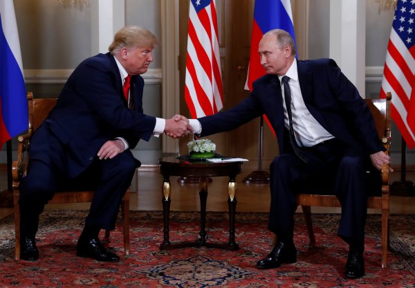 Helsinki'de Putin-Trump görüşmesi