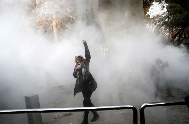 Dış güçlerin kirli oyunu: İran olayları