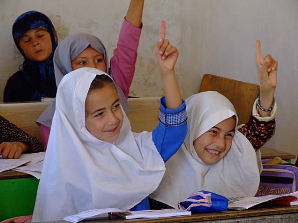 İran'da ilköğretimde İngilizce kaldırıldı