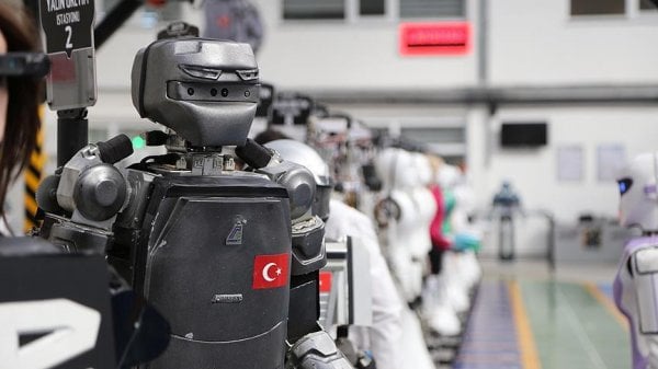 Konya'da kışla nöbetleri için robot yapıldı