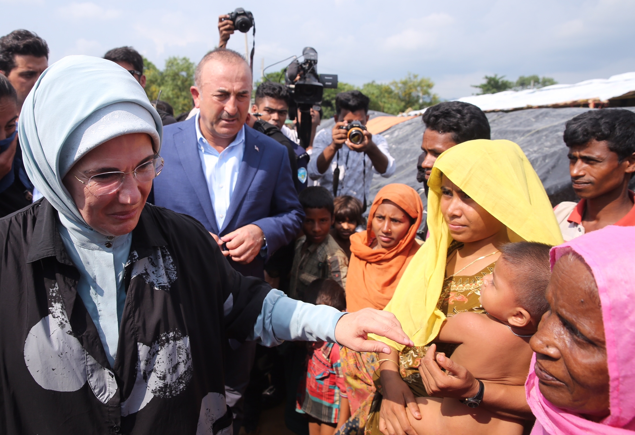 Emine Erdoğandan 3 çocuk vurgusu Emine Erdoğandan 3 çocuk vurgusu