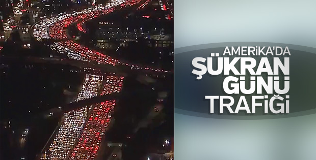 Şükran Günü'nde Los Angeles trafiği kilitlendi
