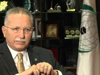 Ekmeleddin İhsanoğlu kimdir
