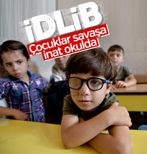 İdlib'de okula giden çocuklar