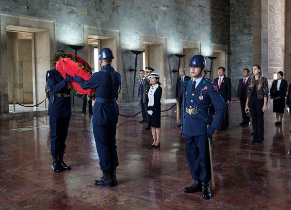 Japonya Prensesi Mikasa Anıtkabir'i ziyaret etti