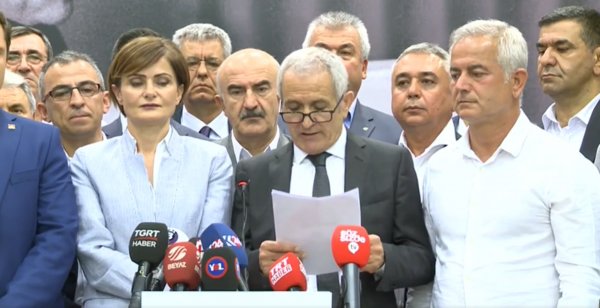 CHP İl Başkanları: İmza süreci partimize zarar veriyor