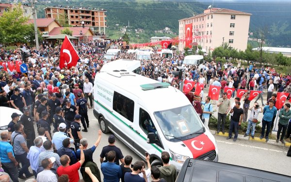 Trabzon şehit Bahattin Baştan'ı uğurladı