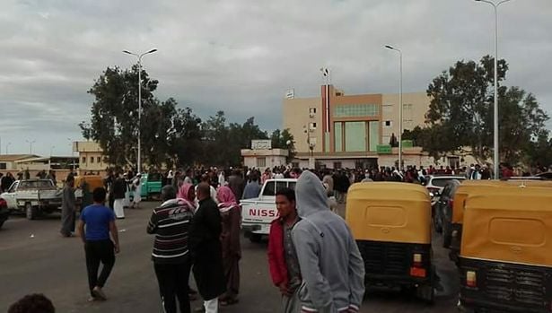 Mısır'da camiye saldırı: 155 ölü