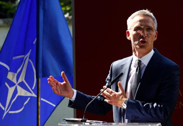 Stoltenberg: Umarım S-400'ler için çözüm bulabiliriz