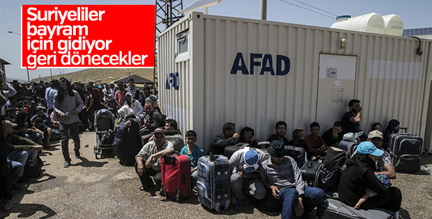 Suriyeliler bayram için ülkelerine dönüyor