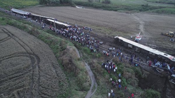 Tren kazasında yaralananlar olay anını anlattı