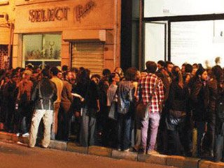 Tophane de sanat galerisine saldırı #1