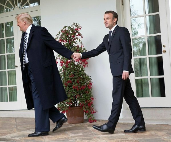 Macron: Avrupa artık ABD'ye yaslanamaz