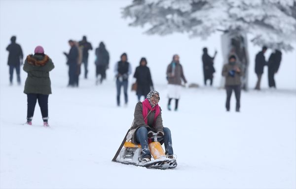 Arap turistler Uludağ'a akın etti