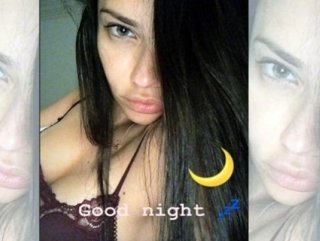 Adriana Lima yataktan paylaştı