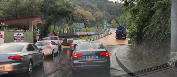 Sarıyer Tüneli sel nedeniyle kapandı