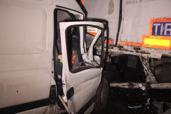 TEM'de Ukraynalı sürücü yaralandı
