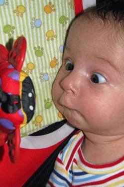Sosyal Medya da paylaşılan en komik bebek resimleri
