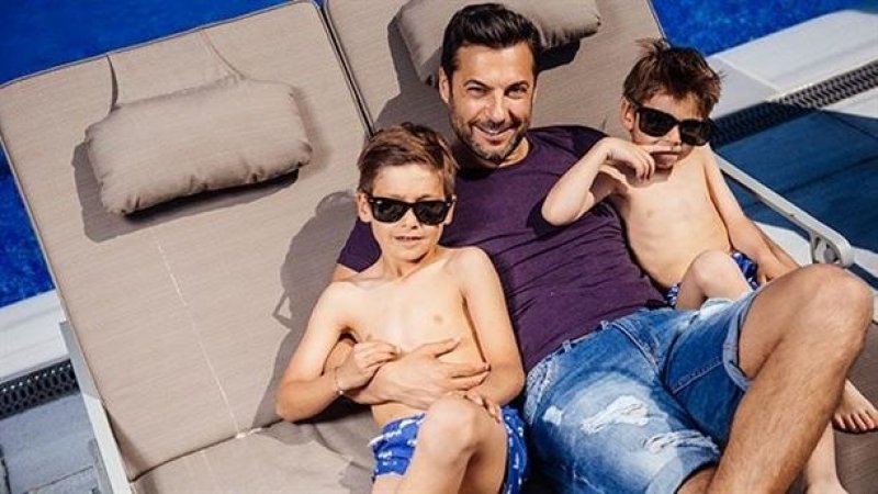 Neden?
- Çünkü hayat disiplinini spordan alıyor. Takım sporu yapmış biriyle, yapmamış biri arasında hayat anlayışı anlamında çok farklılıklar oluyor. Ben bu disiplini kazansın istiyorum.