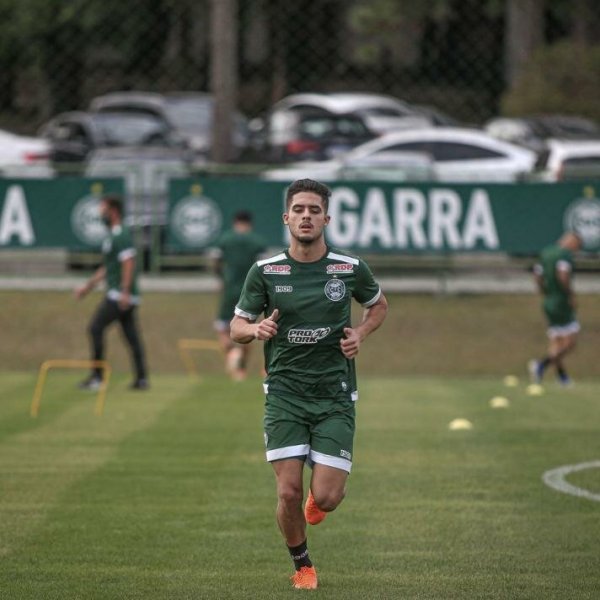 YAN COUTO
Eski Kulübü: Coritiba
Yeni Kulübü: Manchester City
