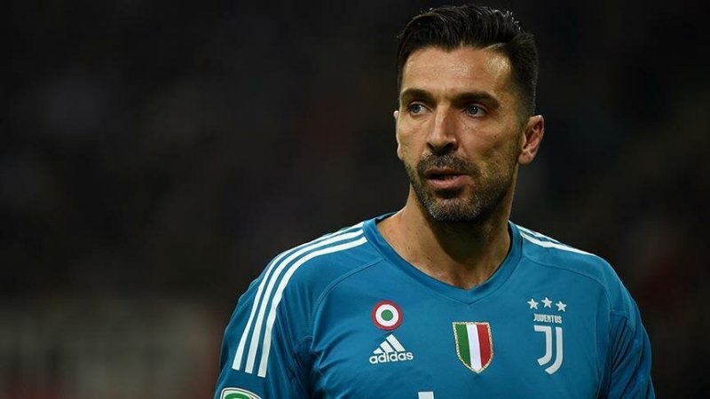 GIANLUIGI BUFFON
Kalesini gole kapattığı maç sayısı: 420
