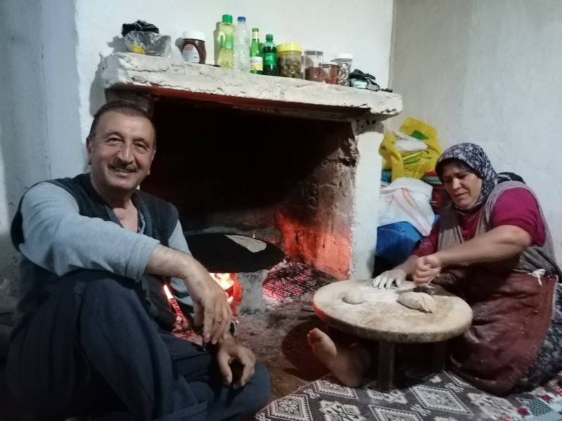 Çiftçilere yönelik ifadelerine yoğunluk veren Genel Başkan Bedri Yalçın, Atatürk'ün çizgisinden çıkılmaması gerektiğine dikkat çeken açıklamalarda bulunuyor.