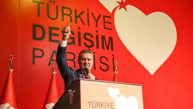 CHP'den ayrılmasının ardından kendi partisini kuran Mustafa Sarıgül, 21 Aralık 2020'de Türkiye Değişim Partisi'nin genel merkezini de açtı.