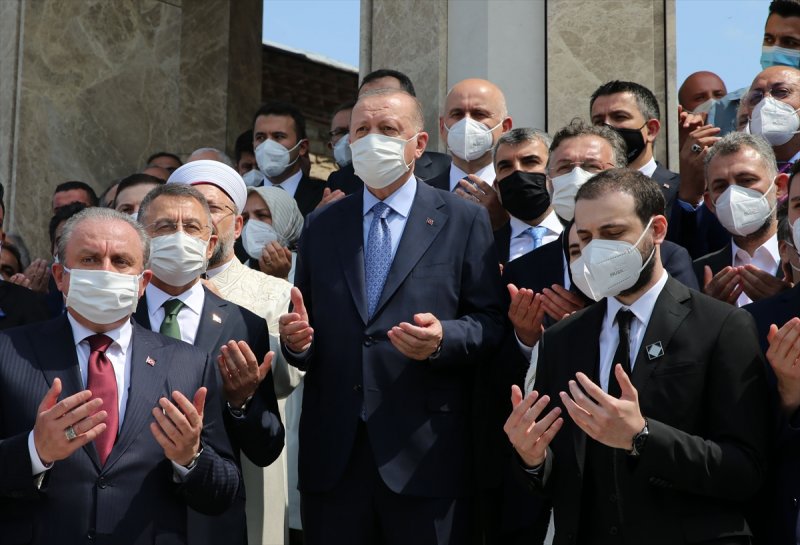Diyanet İşleri Başkanı Erbaş, namazın ardından dua okudu.