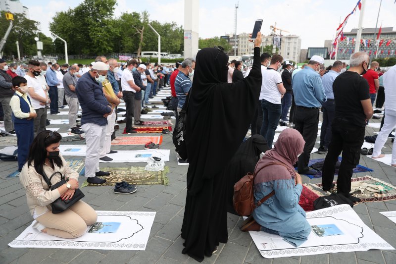 Cumhurbaşkanı Erdoğan, Tevbe Suresi'ni anımsatarak,