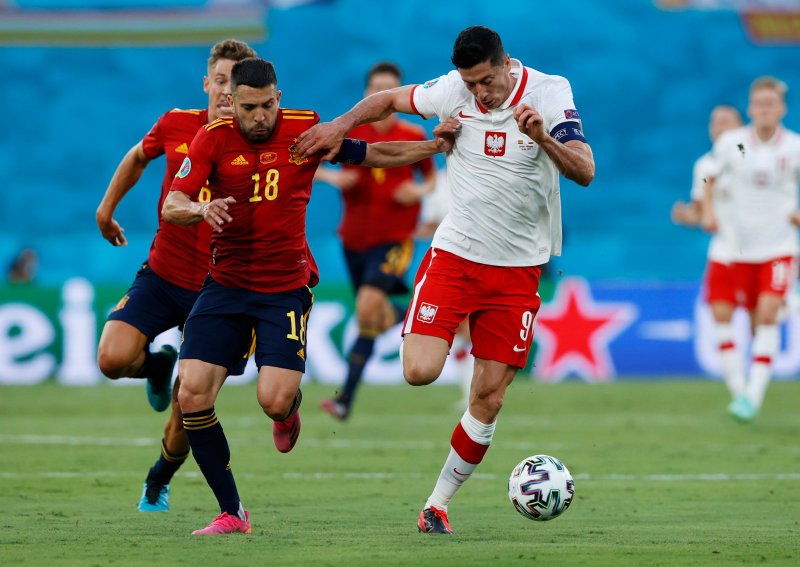 Euro 2020 İspanya - Polonya maçından kareler