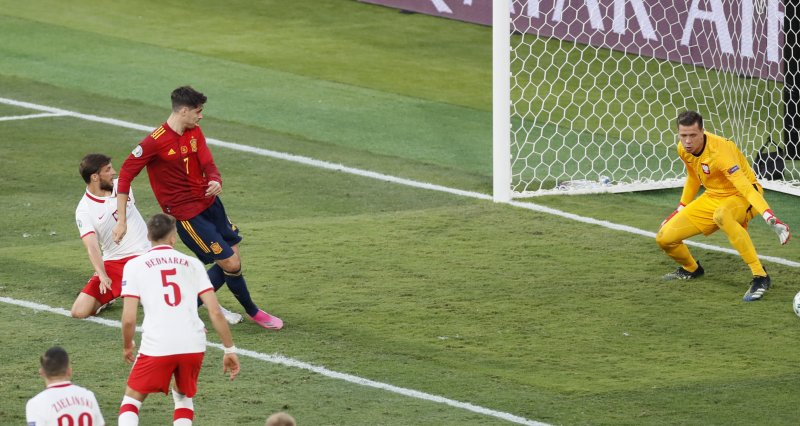 Euro 2020 İspanya - Polonya maçından kareler