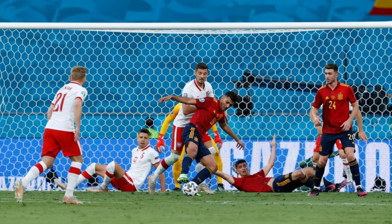 Euro 2020 İspanya - Polonya maçından kareler