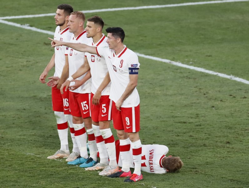 Euro 2020 İspanya - Polonya maçından kareler