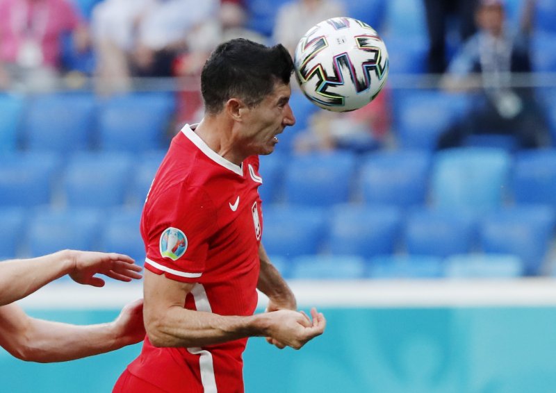 Euro 2020 İsveç - Polonya maçından kareler