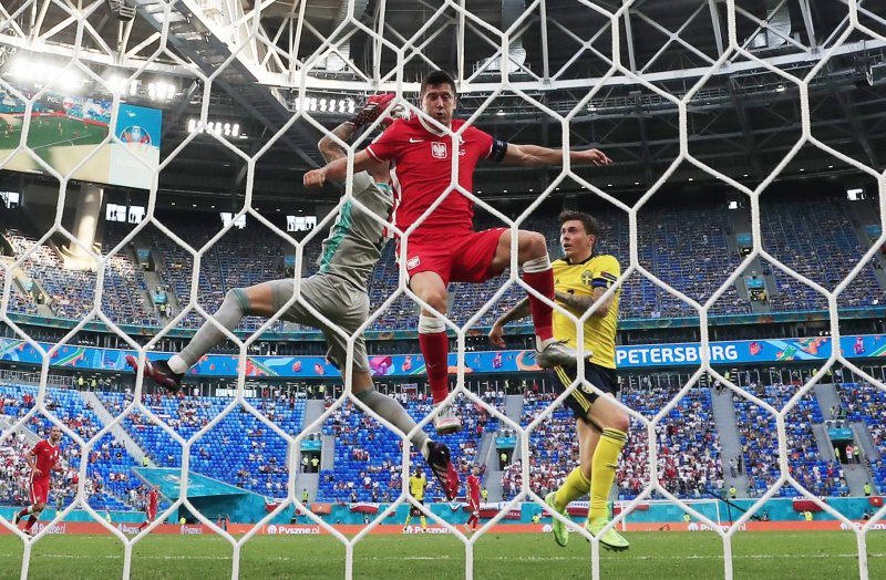 Euro 2020 İsveç - Polonya maçından kareler