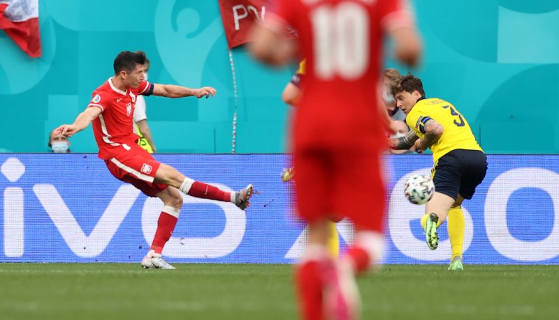 Euro 2020 İsveç - Polonya maçından kareler