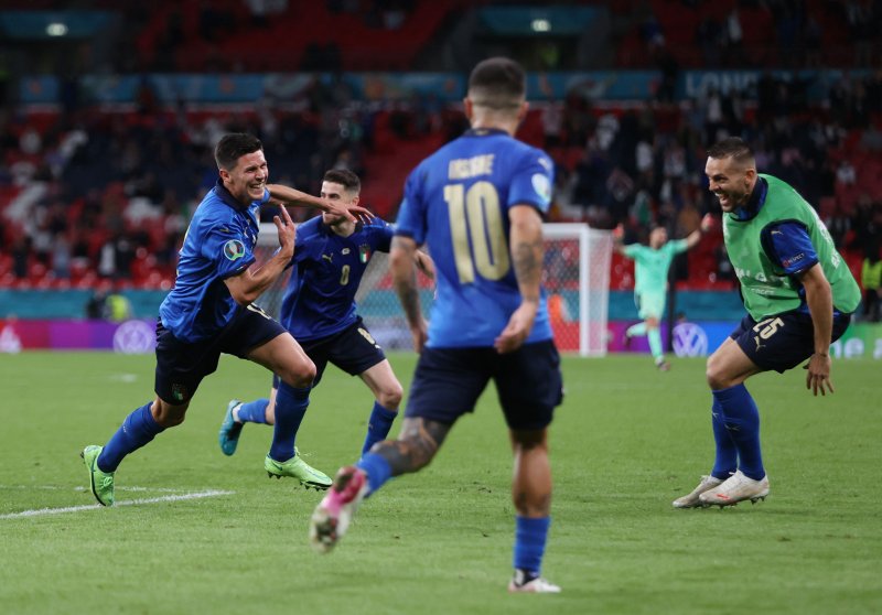 Euro 2020 İtalya - Avusturya maçından kareler