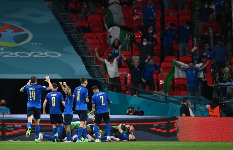 Euro 2020 İtalya - Avusturya maçından kareler