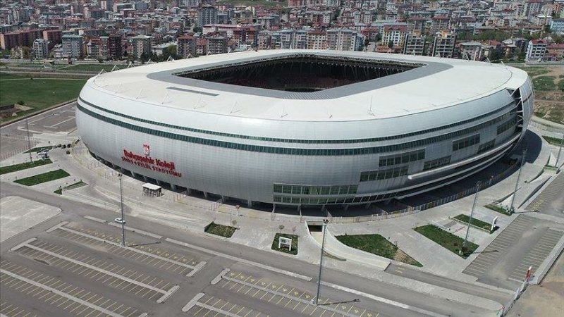 SİVASSPOR
Yeni 4 Eylül Stadyumu
Kapasite: 27 bin 532
%50 Oranı: 13 bin 766
