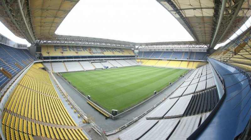 FENERBAHÇE
Ülker Stadı
Kapasite: 47 bin 834
%50 Oranı: 23 bin 917
