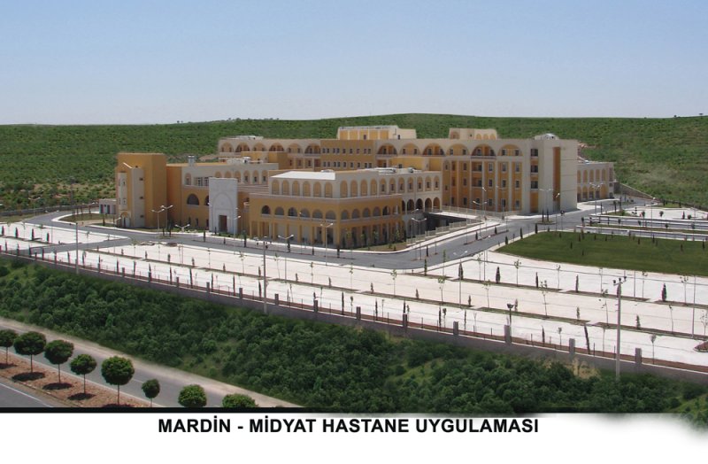 Yaklaşık 40 bin yatak kapasiteli bu hastaneler ile halkın sağlık hizmetine ulaşımı kolaylaştırıldı.